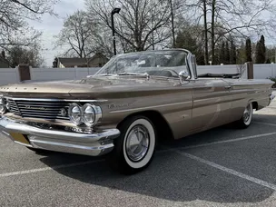 1960 Pontiac Bonneville Convertib