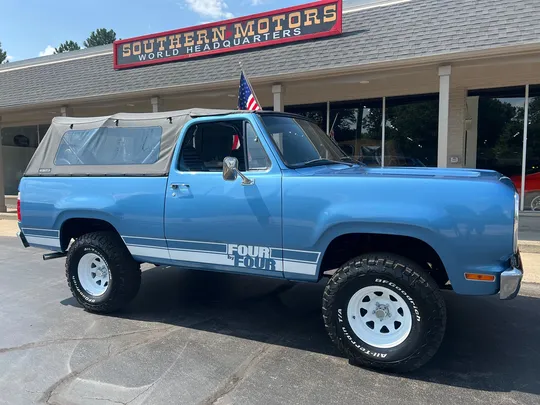 1977 Dodge Ramcharger 4X4